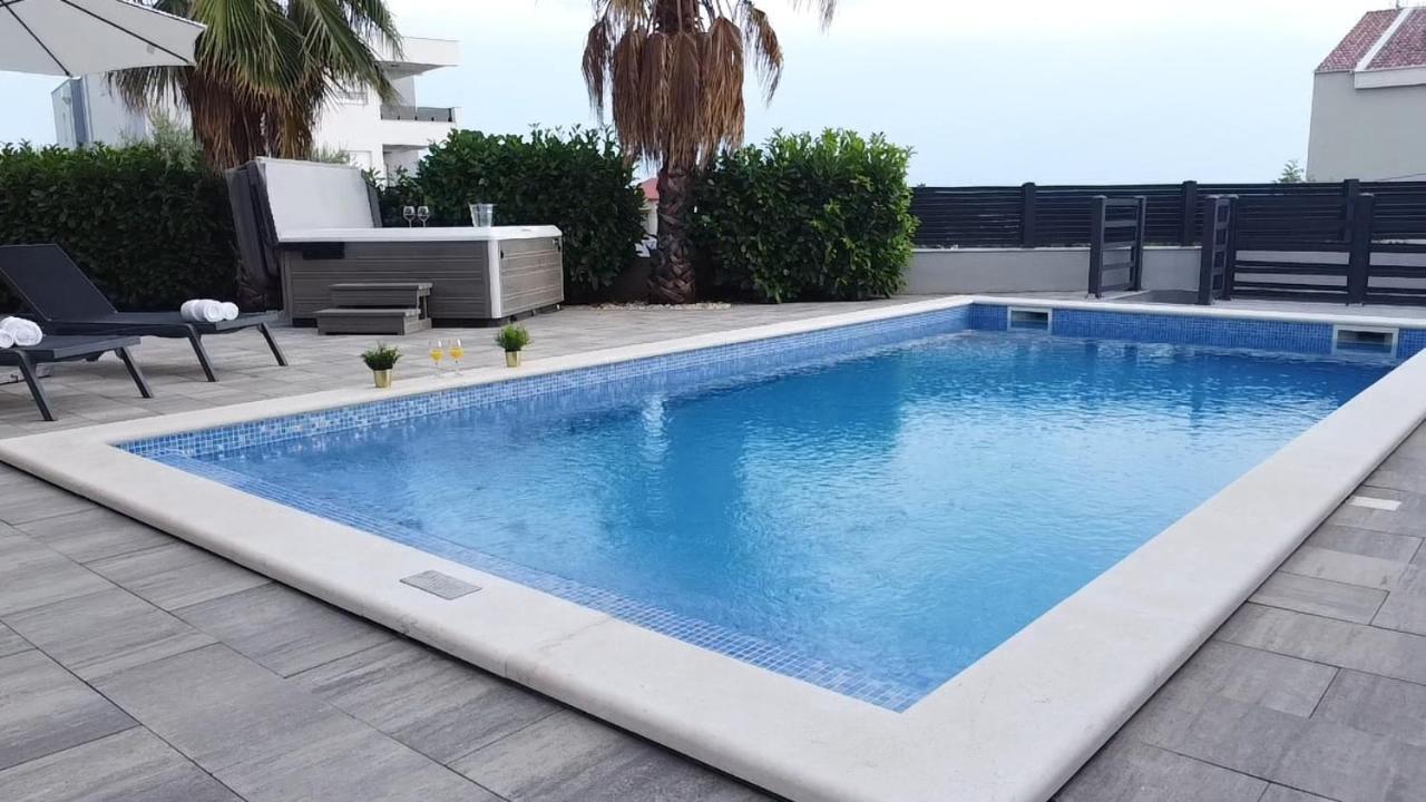 Apartments Pool Villa Aldura Novalja Kültér fotó
