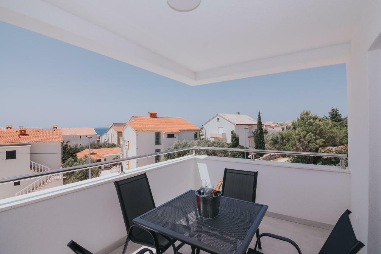 Apartments Pool Villa Aldura Novalja Kültér fotó