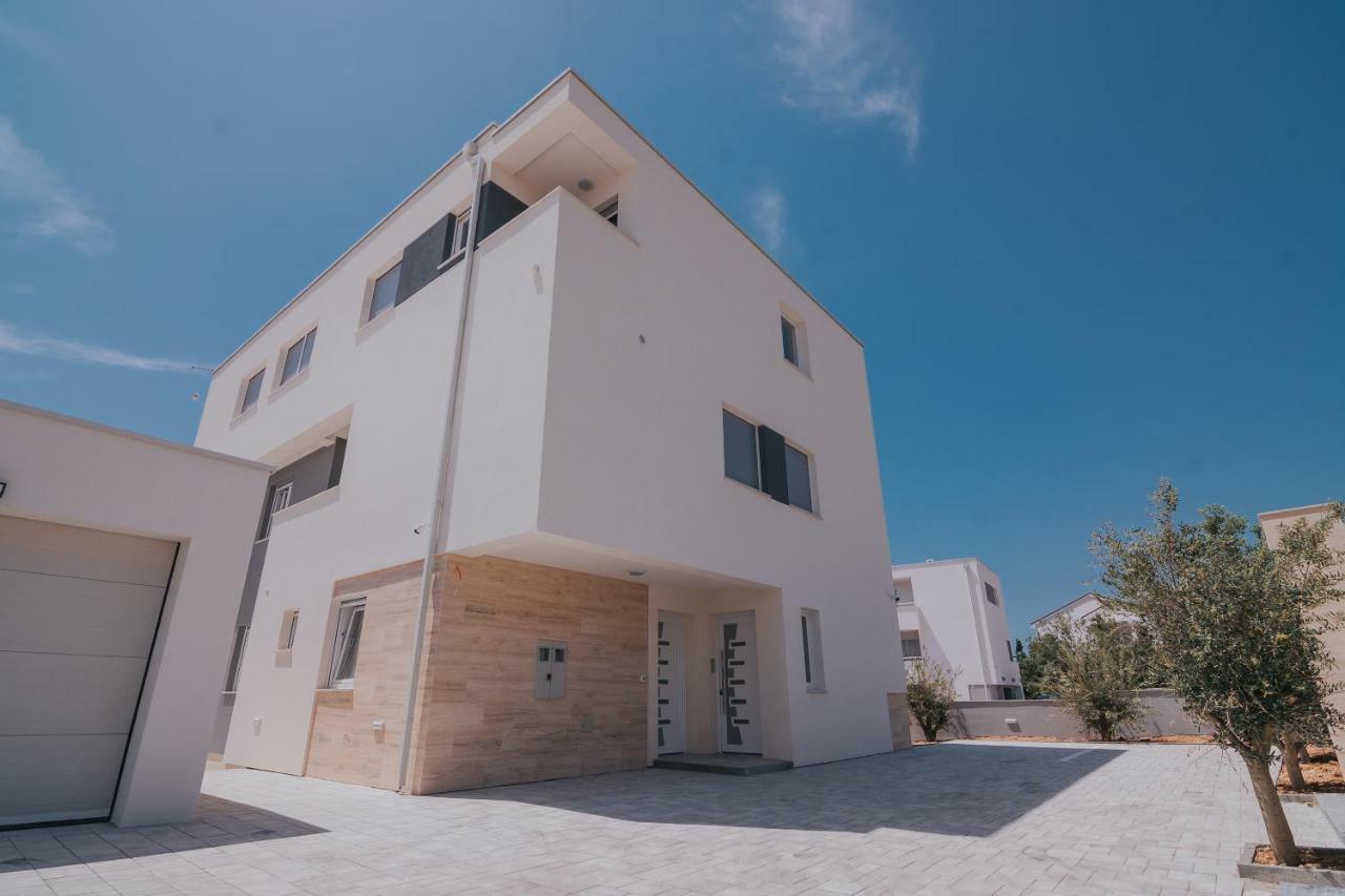 Apartments Pool Villa Aldura Novalja Kültér fotó